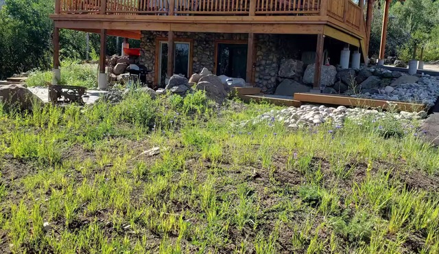 Upper Cozy Cabin in Powderhorn Ski Resort.