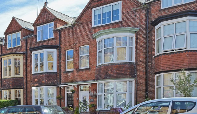 Upper Floors At The Lawns