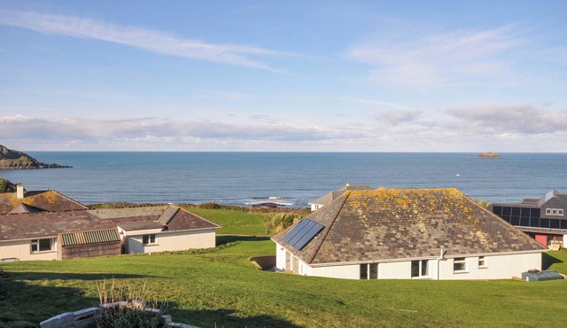 UPPER GREN, pet friendly, character holiday cottage in Trebetherick