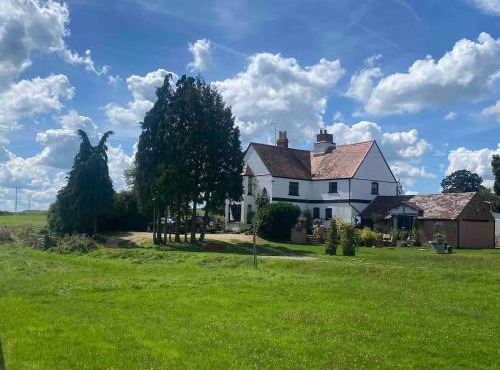 Upper House Stunning Country Home