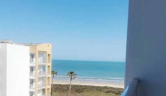 Upper Level Unit + Access to Infinity Pool