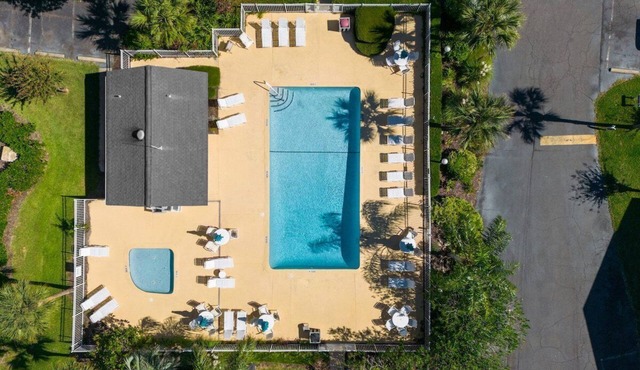 Upper Lvl | Newly Renovated | Pet Friendly