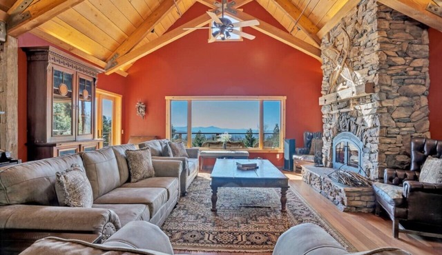 Upper Meadow Lodge - Groups up to 23 on 17 acres