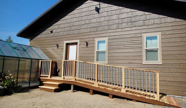 Upper Ranch - 100 Acre Mountain Views