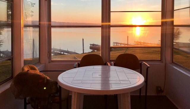 Upper Rideau Resorts Waterfront Cabin #3