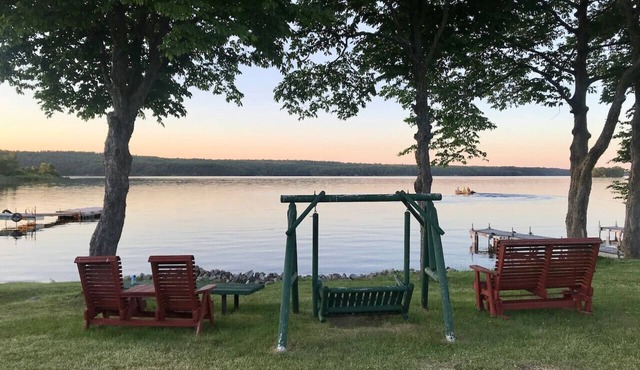 Upper Rideau Resorts waterfront Cabin #4