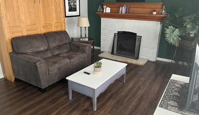 Upper unit with room to bring the whole family.