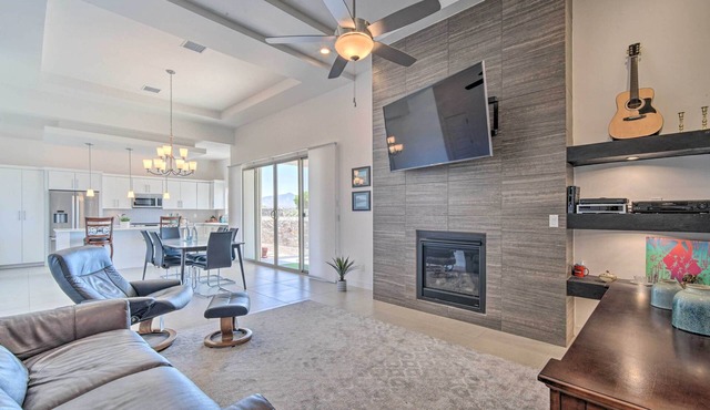 Upper Valley El Paso Home w/Hiking Access On-Site