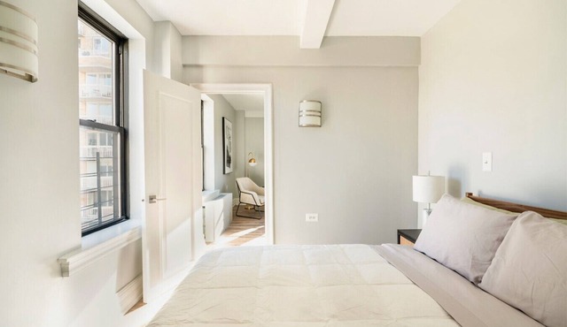 Upper west side 3 bedroom retreat