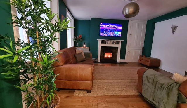 Upperton Hideaway Garden Apartment