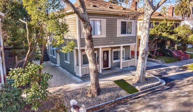 Upscale 1890s Historic Apartment