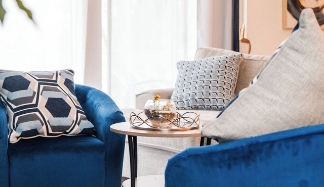 Upscale 2 Queen Beds/2 Bath in Charlotte University Area