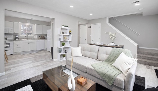 ✵ Upscale 2BR/2BA Apt - South Springfield ✵