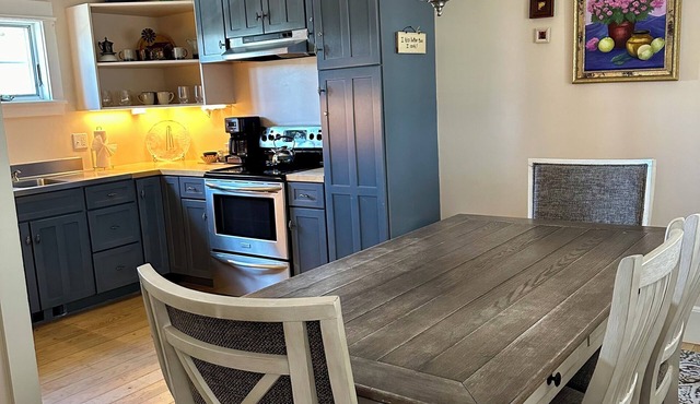 Upscale 2BR Mountain Retreat