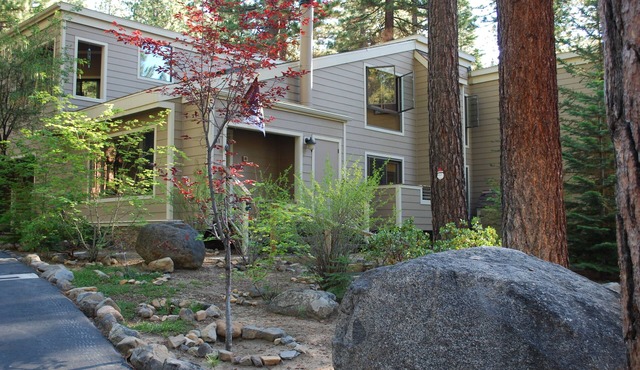 Upscale 3 Bedroom 2 Bath Condo in Incline Village