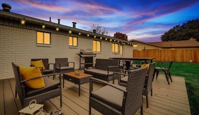 Upscale 3BR/2B Cozy Home with Pool & Grill