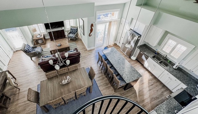 Upscale 4BR/4.5 Bath townhome/duplex in Corolla Light Resort community