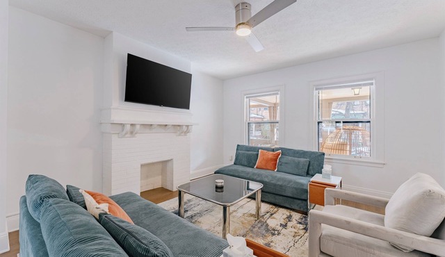Upscale 5BR Stay by Little Italy, CWRU, & Downtown