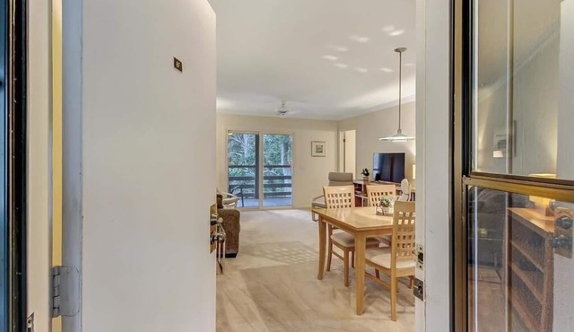 Upscale & Affordable Amelia Landings 2B/2B Condo. Short walk to beach!