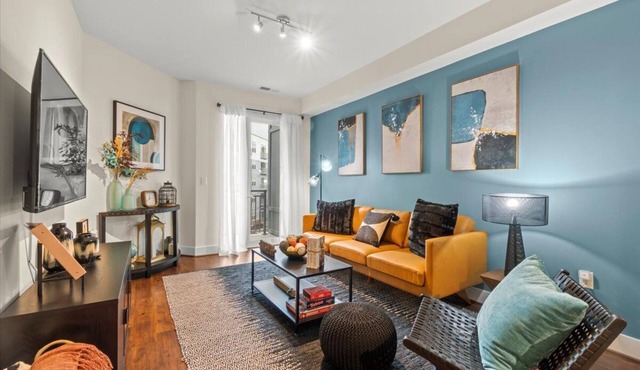 Upscale Apt - ideal for long stays