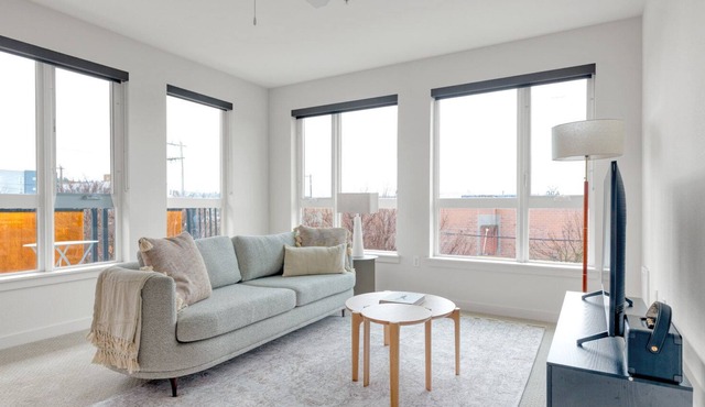 Upscale Ballard 2BR w/ BBQ, Lounge & W/D, onsite retail, by Blueground