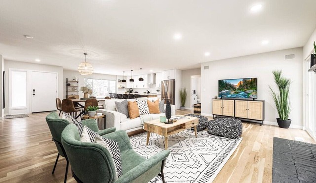 Upscale Boho Retreat w/Spa Patio