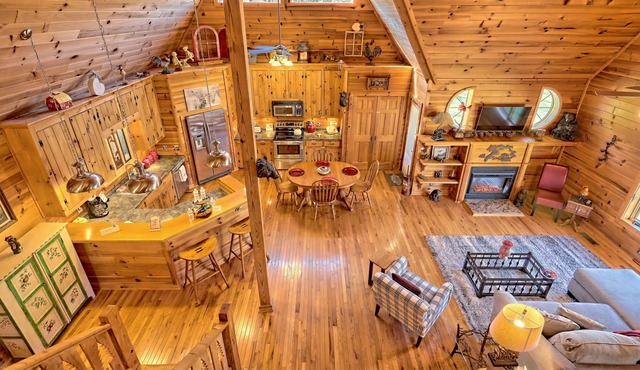 Upscale cabin in the north Ga. mountains on a peaceful pond. Pet friendly !