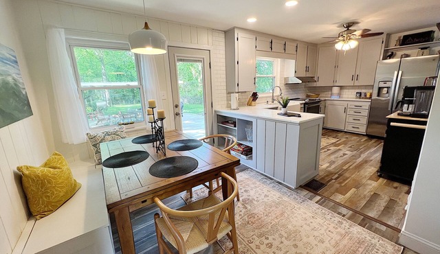 Upscale City Cottage Getaway