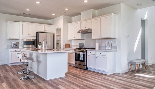 Upscale Corporate Housing for Business Comfort