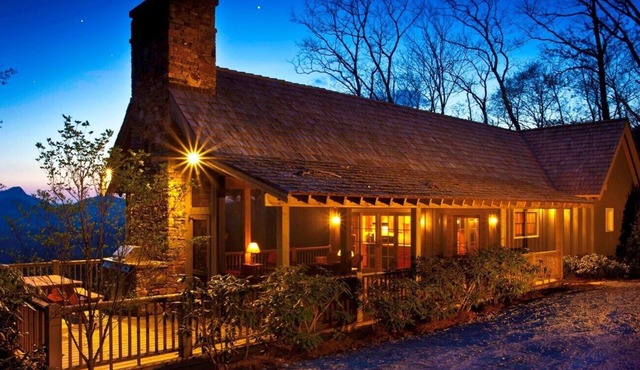 Upscale Cottage with Ultra Privacy and Spectacular View