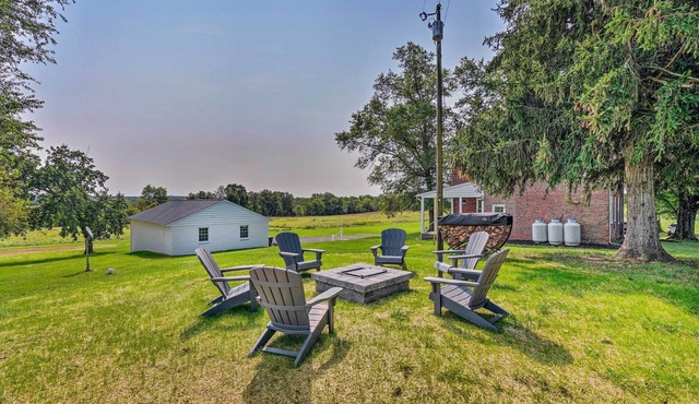 Upscale Country Home w/Fire Pit in Taneytown!