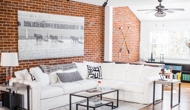 Upscale downtown Lexington townhome