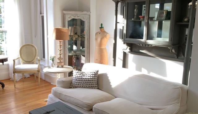 Upscale DuPont/Kalorama Area+1.5 Baths+Balcony+Driveway Parking Option!