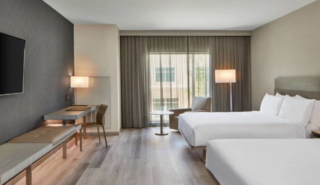 Upscale Durham Hotel Stay Minutes from Duke University and Downtown Attractions