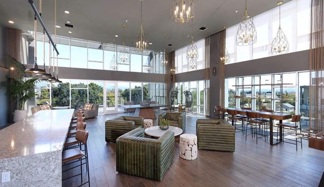 Upscale Escape 10 Min From Disneyland With Pool Gym