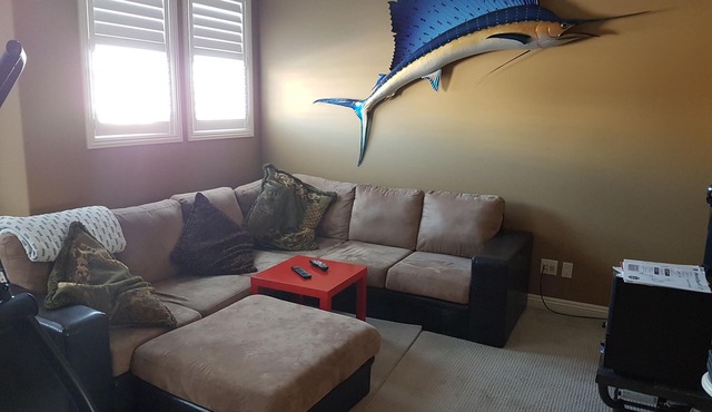 Upscale Family Oriented Home in SE Calgary - Lake Chaparral. Pet friendly