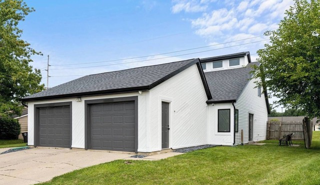 Upscale Fort Wayne Condo | Attached Garage, Modern Comfort