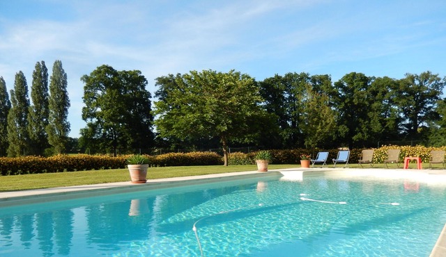 Upscale cottage in Sarthe, swimming pool, ("5 Epis" Gîtes de France) 8 people