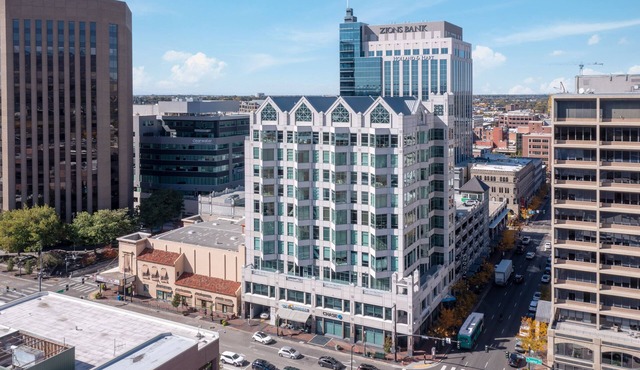 Upscale High Tower Living-Downtown Boise