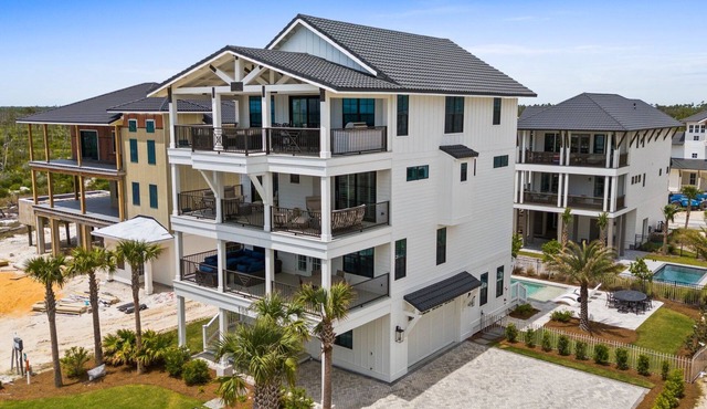 Upscale home in Gated Community, Private Pool, Pet Friendly. Sugar Sands MXB