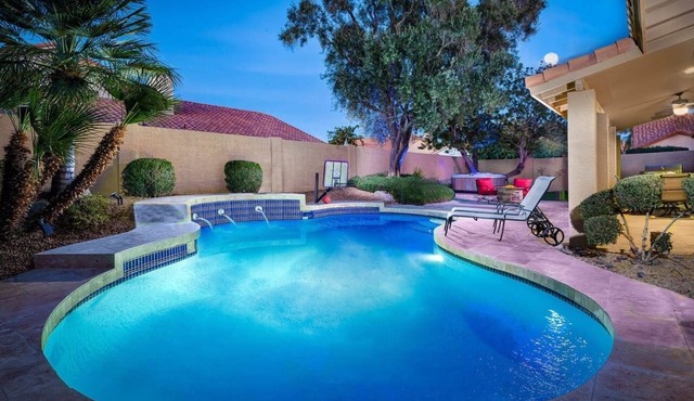 Upscale, Ideal for Entertaining Large Groups, 50+ 5 Star Reviews