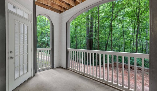 Upscale King 2BR Suite—Mins to Downtown Raleigh!
