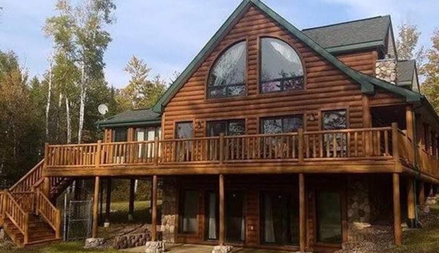 Upscale Lake Home on Beautiful 915 Acre Solberg Lake, Phillips WI