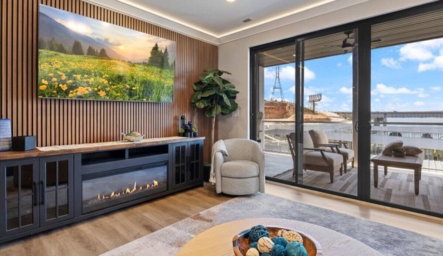 Upscale Lakeside Condo With Extraordinary Amenities at Topsider in Osage Beach 19mm