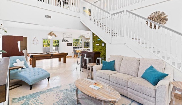 UPSCALE MANSION IN THE HEART OF MIAMI WITH POOL