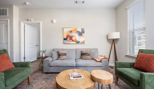 Upscale, New Apt | Pool | Long Stays