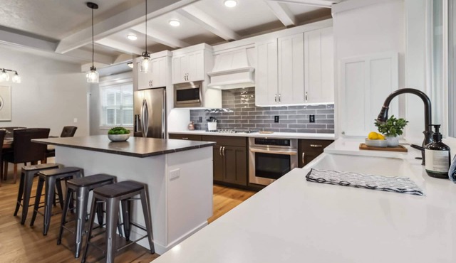 Upscale Parkside Retreat | High-End Kitchen | Office | Fireplace | Screened Porch | 2-Car Garage