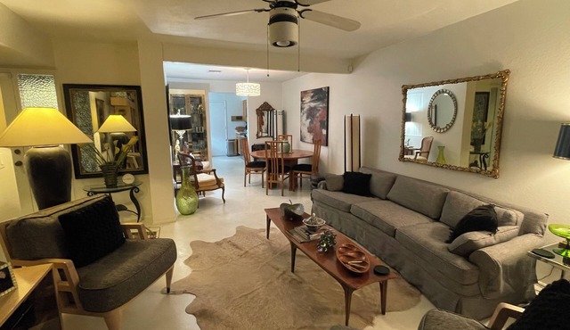 Upscale Patio Home with Designer touches in Tucson Close to TMC/Riverwalk
