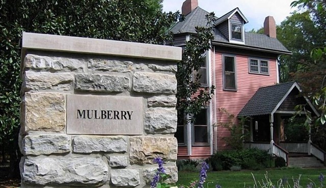 Upscale Private Guest Cottage in the Heart of Nashville
