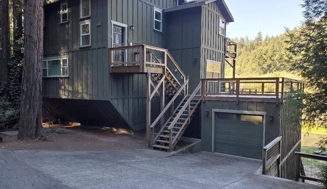 Upscale Riverfront Magnificent Views & Hot Tub In Sonoma County Wine Country